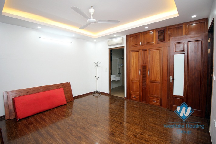 Quality house with morden style for rent in Tay Ho district 